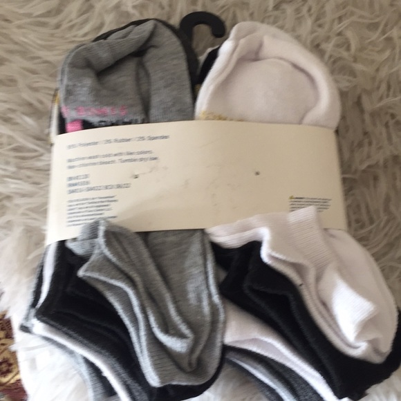 True Religion  Women 20 Pack Low Cut Socks - Picture 3 of 5